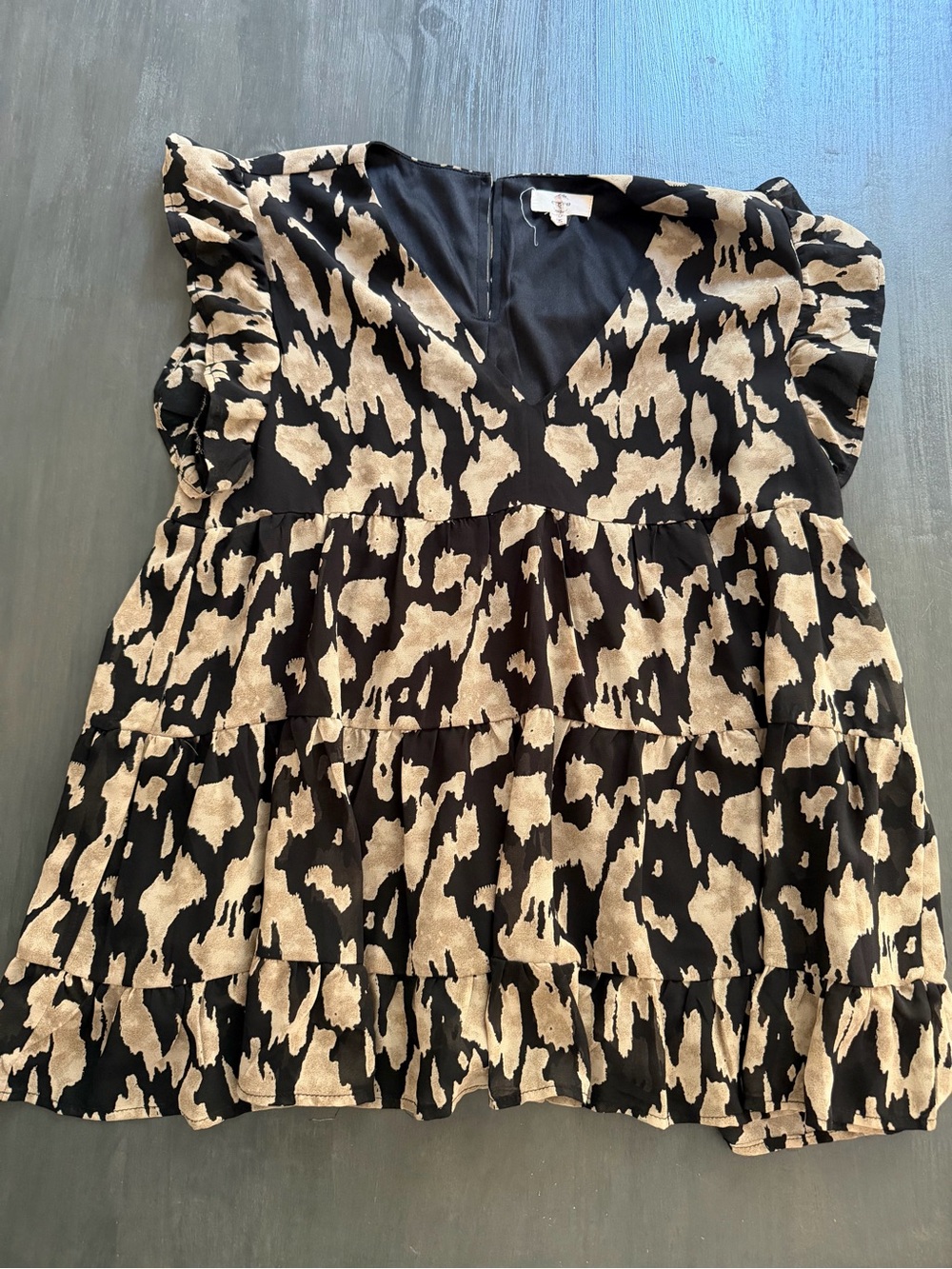 Entro Size Small Black Tan Abstract Print Ruffle Sleeve Tiered Mini Dress